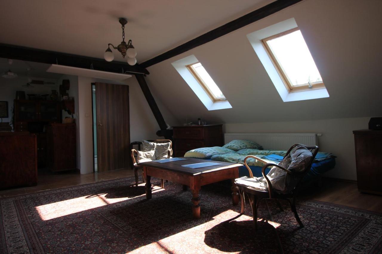 U Slunce Apartment Ostredek ภายนอก รูปภาพ