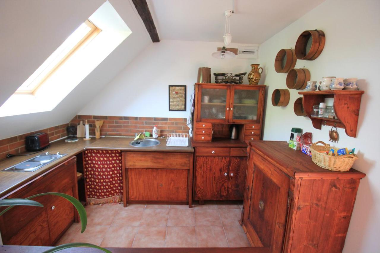 U Slunce Apartment Ostredek ภายนอก รูปภาพ